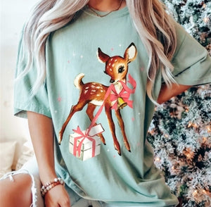 Vintage Reindeer Opening Present Tee